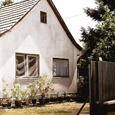 Holiday home Haziko A Duna-parton